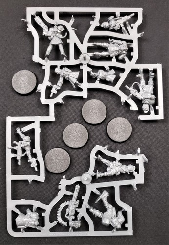 Voidsmen arms elucidian - 5,